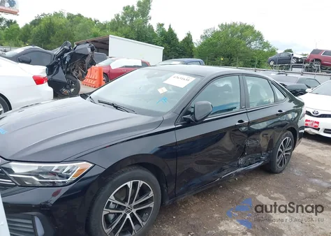 2023 Volkswagen Jetta 1.5T Sport z USA, uszkodzony, nr VIN 3VWBM7BU1PM016282